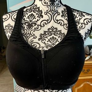 Victorious black sports bra, 38D
